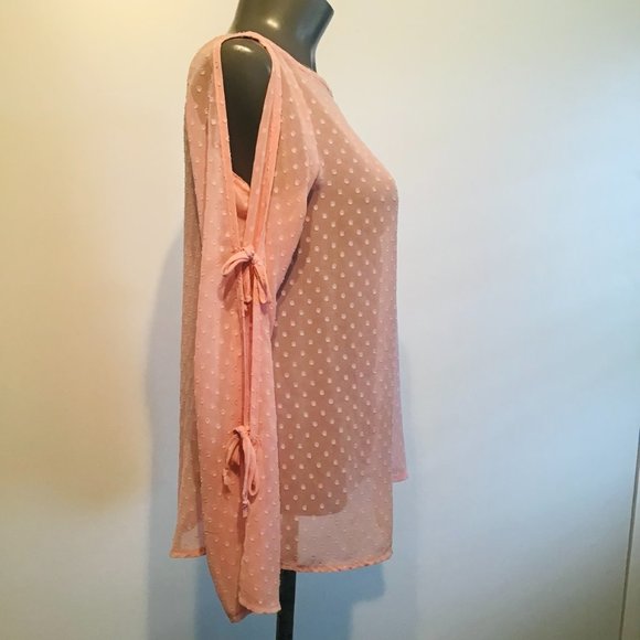 Up All Night Pink Clip Dot Blouse With Cut Out Sleeves - Picture 2 of 10